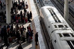 CHINA-ANHUI-FUYANG-RAILWAY STATIONS (CN)