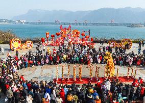 Xinhua Headlines: China's cultural, tourist market rebounds during Spring Festival holiday