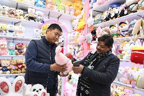 CHINA-ZHEJIANG-YIWU INT'L TRADE MARKET-FIRST BUSINESS DAY (CN)