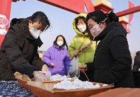 CHINA-LANTERN FESTIVAL-TRADITIONAL CUSTOM (CN)