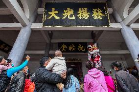 (SP)GUANGDONG-FOSHAN-GUANGDONG LION DANCE(CN)