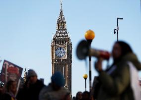 BRITAIN-LONDON-HEALTH WORKERS-STRIKE