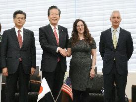 Komeito party leader meets U.S. envoy on LGBT people