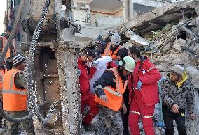 SYRIA-LATAKIA-EARTHQUAKES-RESCUE