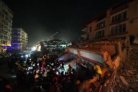 TÜRKIYE-HATAY-EARTHQUAKES-CHINESE RESCUE TEAM-WOMAN SURVIVOR-RESCUE