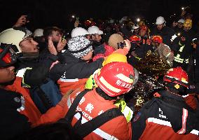 TÜRKIYE-HATAY-EARTHQUAKES-CHINESE RESCUE TEAM-WOMAN SURVIVOR-RESCUE