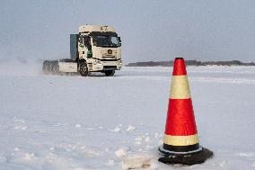 CHINA-HEIHE-TRIAL RUN OF VEHICLES(CN)