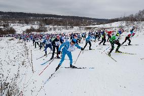 (SP)RUSSIA-KHIMKI-MASS SKIING