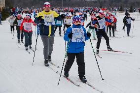 (SP)RUSSIA-KHIMKI-MASS SKIING