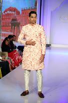 SRI LANKA-KANDY-FASHION SHOW