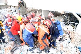 TÜRKIYE-ANTAKYA-EARTHQUAKES-SURVIVOR-RESCUE