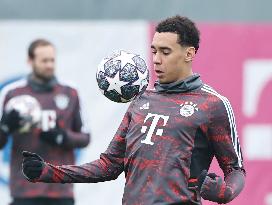 (SP)GERMANY-MUNICH-FOOTBALL-UEFA CHAMPIONS LEAGUE-BAYERN MUNICH-TRAINING SESSION