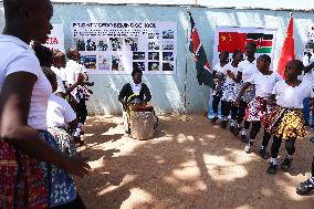 KENYA-NAIROBI-SLUM SCHOOL-FEEDING PROGRAM-CHINESE ENTERPRISES-DONATION