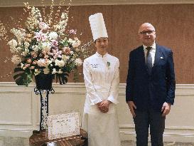 Japanese chef Higuchi given French order