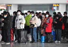 #CHINA-SPRING FESTIVAL TRAVEL RUSH-CONCLUSION (CN)