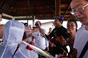 INDONESIA-BALI-CHINESE TOURISTS RETURN