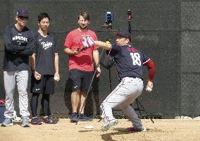 Baseball: MLB spring training