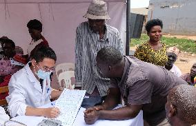 UGANDA-MUKONO-CHINESE MEDICAL TEAM-FREE MEDICAL SERVICE