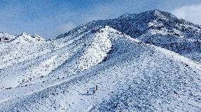 CHINA-INNER MONGOLIA-HELAN MOUNTAIN-NATURE RESERVE-SNOW-SCENERY (CN)