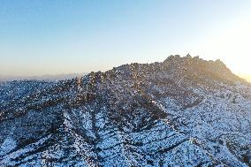 CHINA-BEIJING-GREAT WALL-SNOW SCENERY (CN)