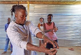 NAMIBIA-WINDHOEK-ART-DANCERS