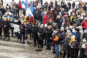 Light for Ukraine memorial event