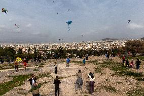 GREECE-ATHENS-FLYING KITES