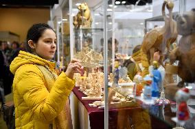 RUSSIA-MOSCOW-FOLK ARTS AND CRAFTS FAIR