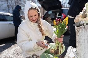 RUSSIA-VLADIVOSTOK-INT'L WOMEN'S DAY-FLOWERS