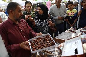 EGYPT-GIZA-DATE FESTIVAL