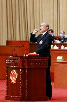 (TWO SESSIONS)CHINA-BEIJING-ZHANG JUN-CONSTITUTION-PLEDGING ALLEGIANCE (CN)