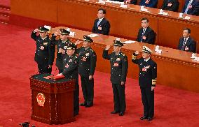 (TWO SESSIONS)CHINA-BEIJING-CMC-CONSTITUTION-PLEDGING ALLEGIANCE (CN)