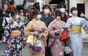 COVID mask rules eased in Japan