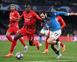 (SP)ITALY-NAPLES-FOOTBALL-UEFA CHAMPIONS LEAGUE-ROUND OF 16-NAPOLI VS FRANKFURT