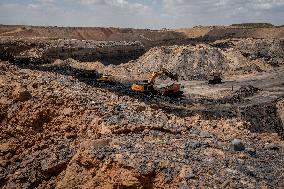 SOUTH AFRICA-MINING PRODUCTION-DECREASE