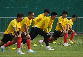 (SP)CHINA-GUANGZHOU-FOOTBALL-CHINESE MEN'S NATIONAL TEAM-TRAINING (CN)