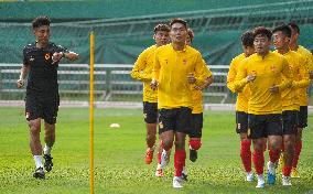 (SP)CHINA-GUANGZHOU-FOOTBALL-CHINESE MEN'S NATIONAL TEAM-TRAINING (CN)