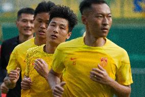 (SP)CHINA-GUANGZHOU-FOOTBALL-CHINESE MEN'S NATIONAL TEAM-TRAINING (CN)