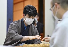 Fujii gets 6th shogi title