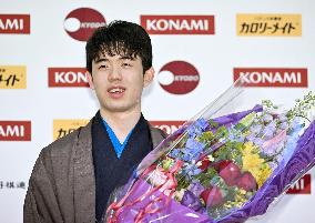 Fujii wins 6th shogi title