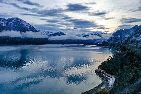 CHINA-TIBET-BASUM LAKE-SNOW (CN)