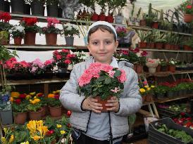 LEBANON-BEIRUT-MOTHER'S DAY-FLOWER