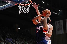 (SP)CHINA-CHENGDU-BASKETBALL-CBA LEAGUE-SICHUAN VS GUANGZHOU (CN)