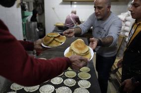 MIDEAST-NABLUS-RAMADAN-SWEETS