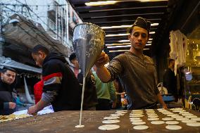 MIDEAST-GAZA CITY-RAMADAN-MARKET