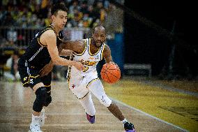 (SP)CHINA-ZHUJI-BASKETBALL-CBA LEAGUE-ZHEJIANG VS LIAONING (CN)