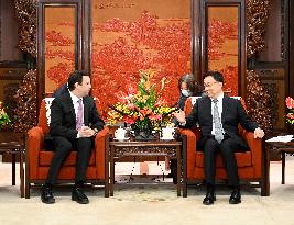 CHINA-BEIJING-HAN ZHENG-ABBOTT-MEETING (CN)