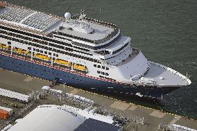 Cruise ship Borealis