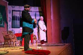 MIDEAST-GAZA CITY-THEATER-PERFORMANCE