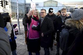 Chairperson of the National Coalition Party Petteri Orpo campaigns